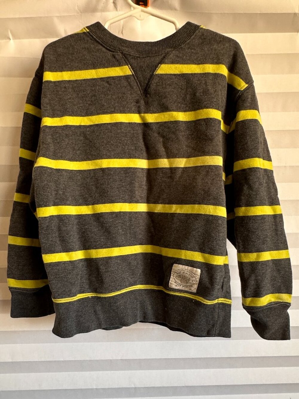 Gap Kids Gray Yellow Stripe Long Sleeve Pullover Sweatshirt Size Small 6/7